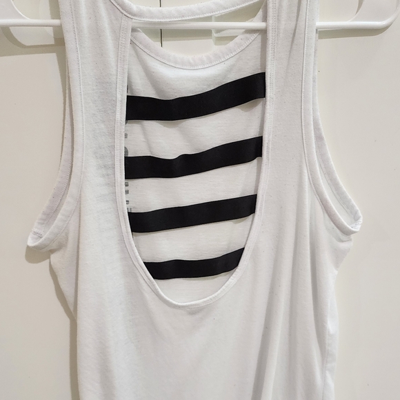 Victoria's Sport White work out tank - Picture 2 of 3